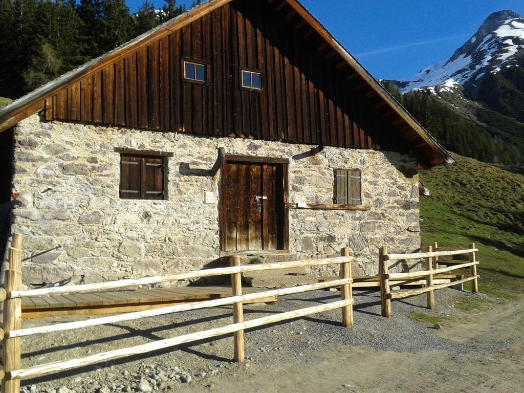 Haus Mattle Apartment Pettneu am Arlberg Ngoại thất bức ảnh