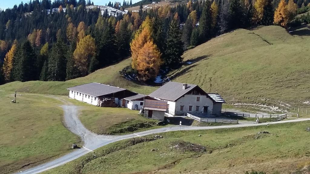 Haus Mattle Apartment Pettneu am Arlberg Ngoại thất bức ảnh